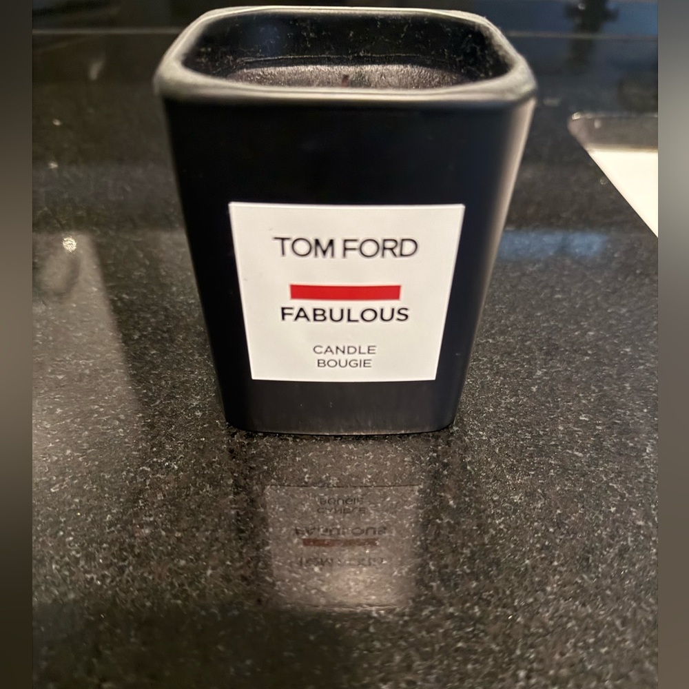 Tom Ford Fabulous Black Candle
